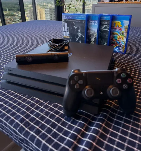 PlayStation 4 Pro 1TB