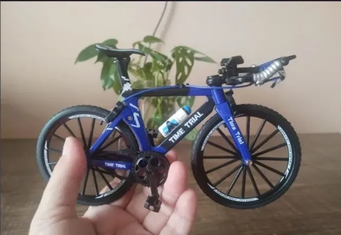 Miniatura de bike Azul Speed Metal com pneu de borracha