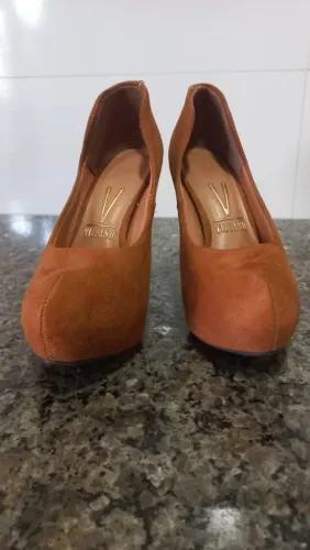 Sapato de salto alto