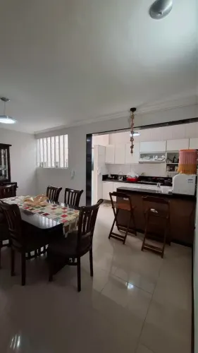 Casa para locação : Conforto, Espaço e Excelente Localização