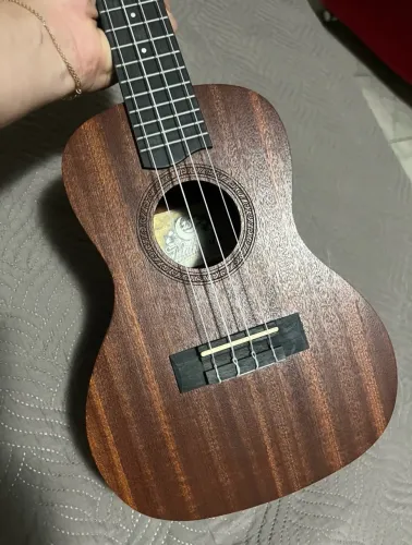 Ukulele Mahina