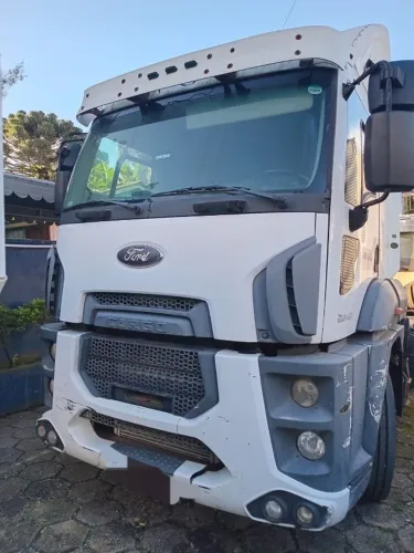 VENDE-SE FORD/CARGO 2042 AT UNICO DONO COM PROBLEMAS NO MOTOR