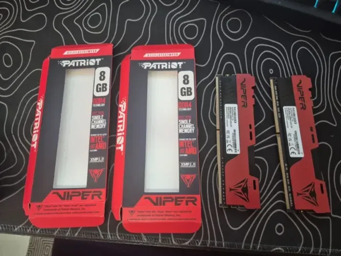 2x Memória RAM Patriot Viper 8GB DDR4 3200MHz XMP 2.0