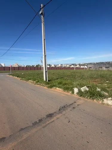 Terreno comercial jardins Marselha ! Oportunidade única pronto para construir