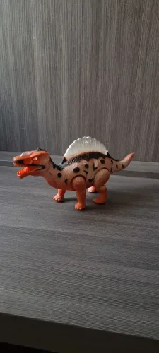 Dinossauro com luz e som