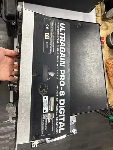 Behringer Ultragain Pro-8 Digital Ada8000