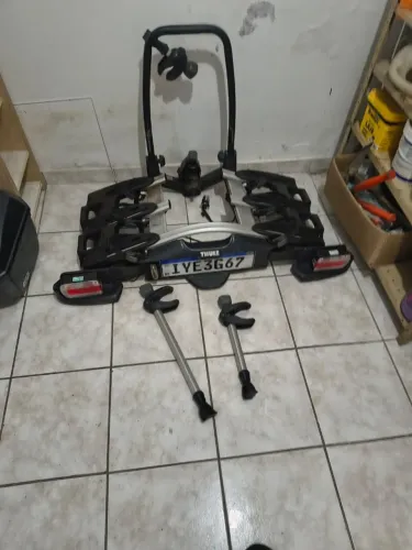 Thule Velocompact 3 bikes