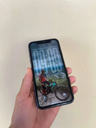 iPhone 11