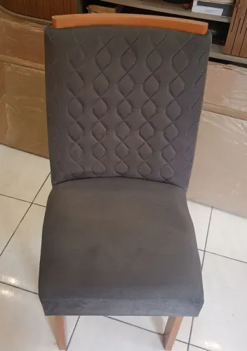 02 Cadeiras novas (cada uma R$ 250 reais) cinza escuro nova Madeira Madeira