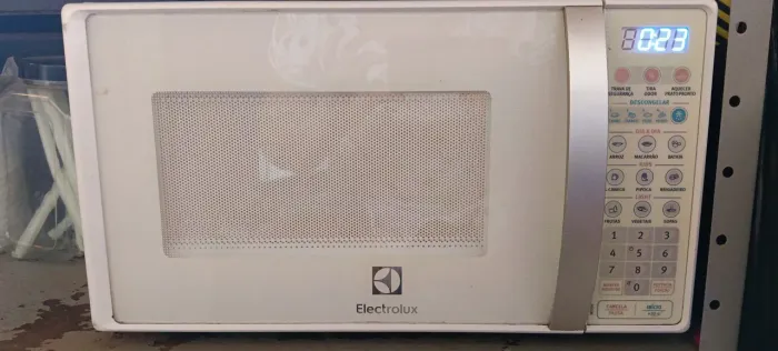 Microondas Eletrolux 20 litros