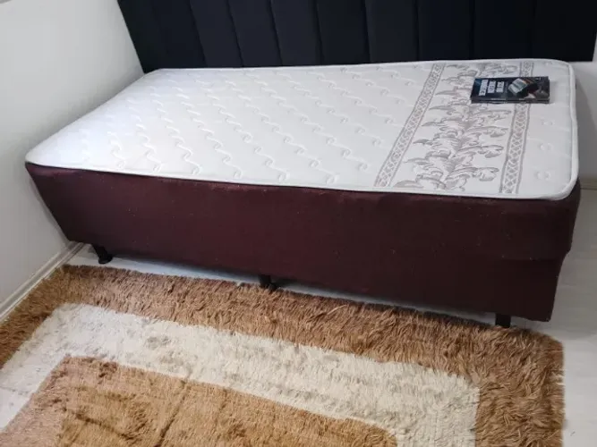 Cama Box Solteiro com Colchão - Excelente Estado 