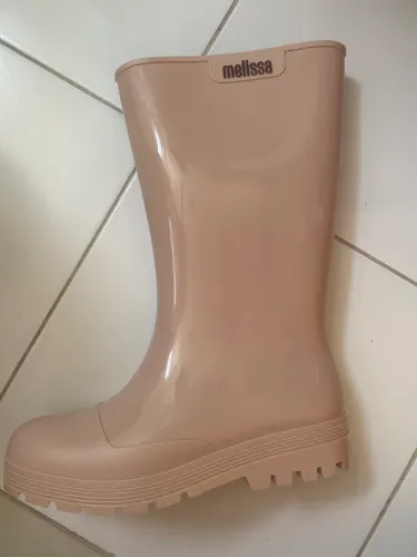 Botas galocha Melissa 37 e 39, 120 cada