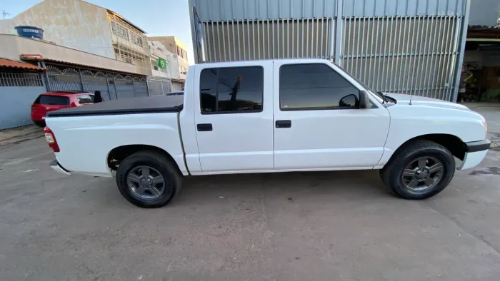 Chevrolet S10 Pick-up 2.4 MPFI 8V 128cv CD 4P 2004