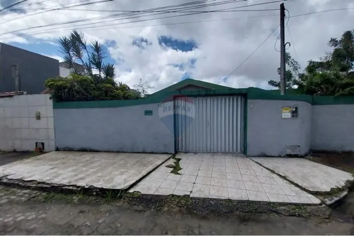 Casa em Condomínio fechado a venda na Santa Amélia, Maceió