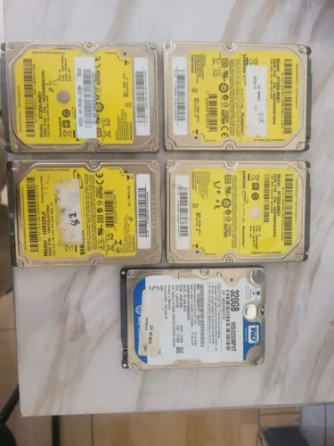 Lote de 5 hds 320gb notebook samsung e hd 100% testal cristal disk so 215 reais garantia