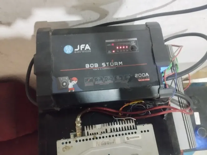 Fonte automotiva JFA 200 amperes