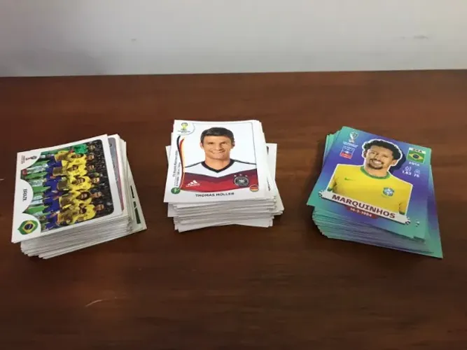 Leia o Anúncio! Lote de figurinhas de 3 Copas 2014/2018 e 2022