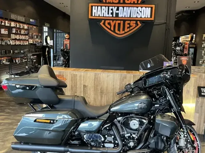 HARLEY-DAVIDSON STREET GLIDE LIMITED