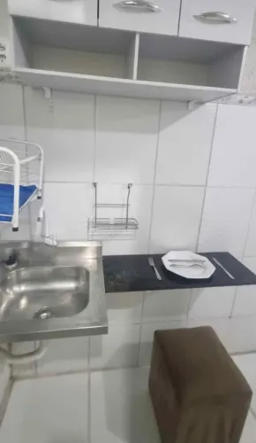 Kitnet mobiliada na Av Bezerra de Menezes.<br>