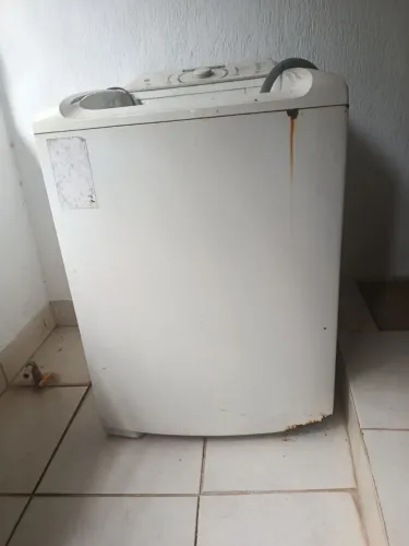 Vendo máquina de lavar.