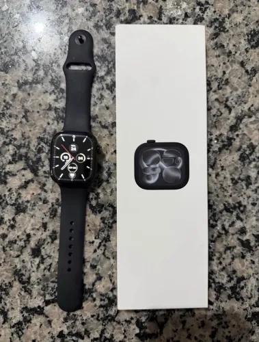 Apple Watch Series 11 GPS + Cellular Preto