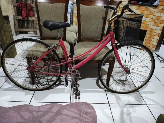 Bicicleta feminina aro 26 com cesto - para reforma