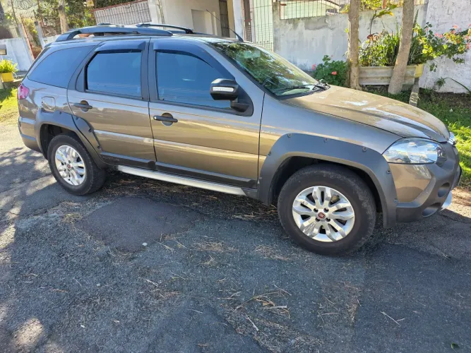 Fiat Palio Weekend Adventure Locker 1.8 Flex 2014