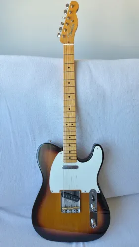 Fender Vintera II 50s Nocaster 2-Color Sunburst - Semi-Nova