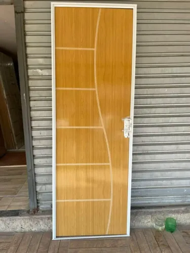 Porta madeira completa desenhada
