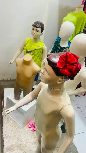 Manequins para Loja - Feminino, Masculino e Infantil em Ótimo Estado