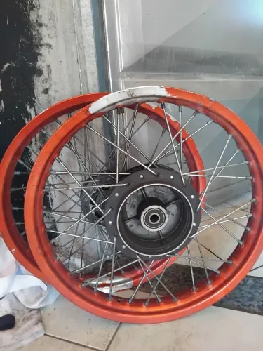Par de Calha/Rodas de Alumínio Aro 18 (Titan / Fan / Start 125, 150, 160)