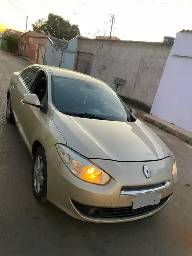 Renault Fluence Sed. Dynamique 2.0 16V Flex Aut. 2012