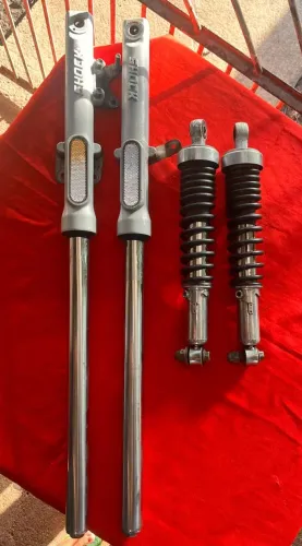 Par de bengala + amortecedores para moto