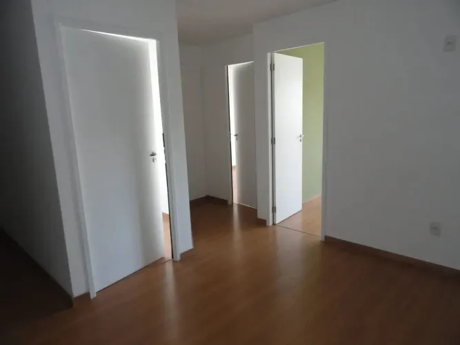 Conjunto Comercial de 58m², piso laminado,3 salas 2 banheiros 1 vaga, para locação, na Vil