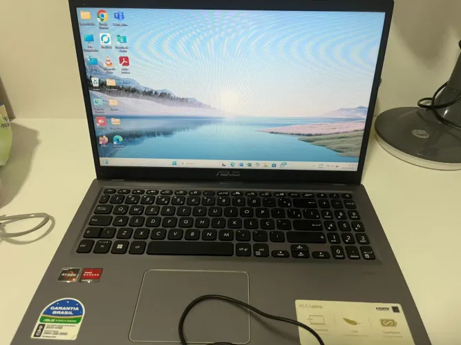Notebook ASUS M515DA-BR1213W AMD RYZEN 5 3500U / 8 GB / 256 GB / Windows 11 Home / Cinza