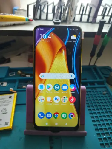 Telefone poco c40 em ótimo estado 
