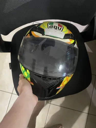 Capacete AGV K3 original com viseira fumê
