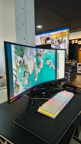MONITOR SAMSUNG GAMER CURVO 34P - EM LOJA
