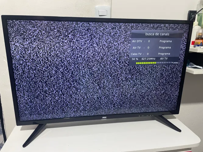 Tv AOC