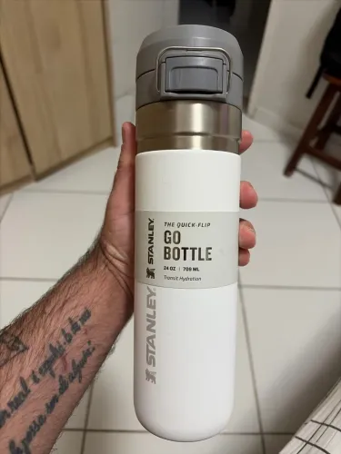 Garrafa térmica Stanley, importada e nova, 709ML, modelo Go Bottle Quick Flip