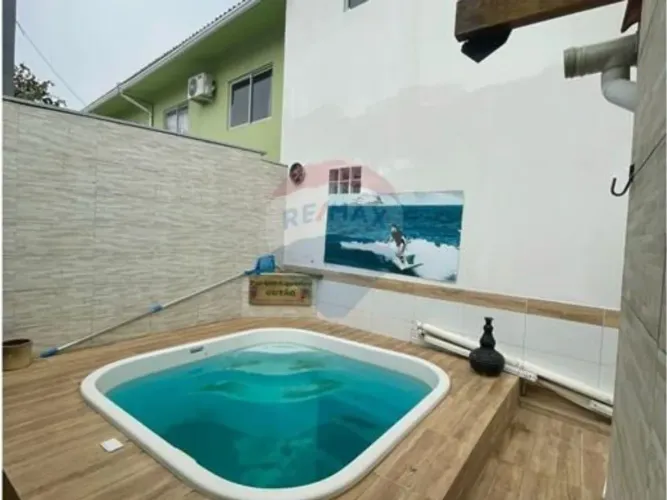 Casa Reformada 3 Dormitórios com Piscina à Venda em Ingleses, Florianópolis