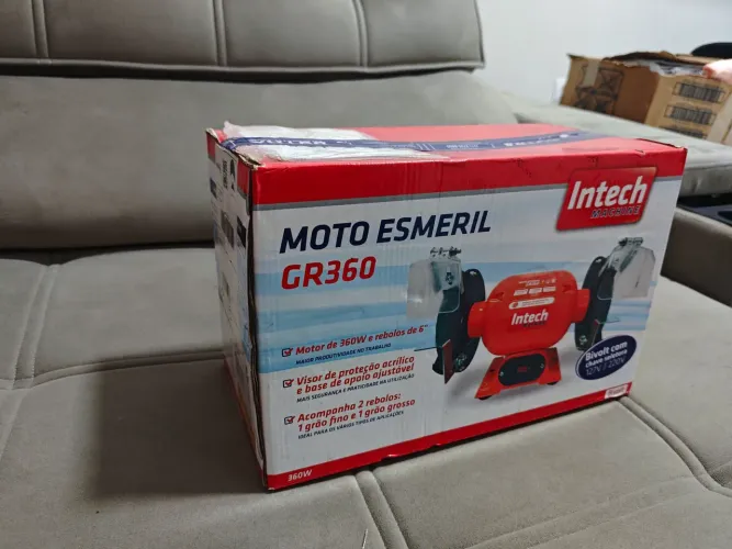 Motor Esmeril na caixa nunca usada