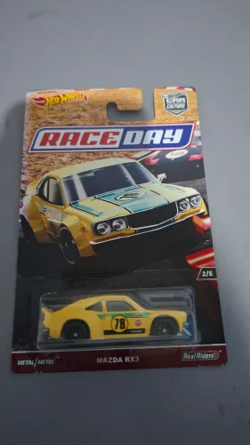 Miniatura Hot Wheels 2017 Subaru Impreza WRX Car Culture - Cars & Donuts - DWH89