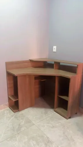 Rack (Mesa para computador) de canto