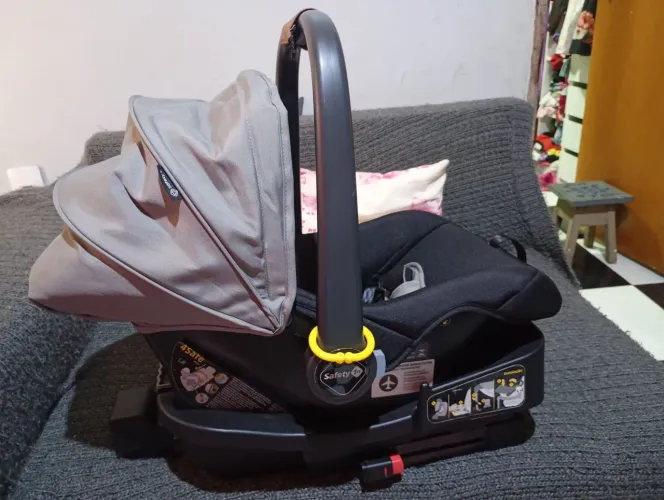 Bebê conforto pra carro