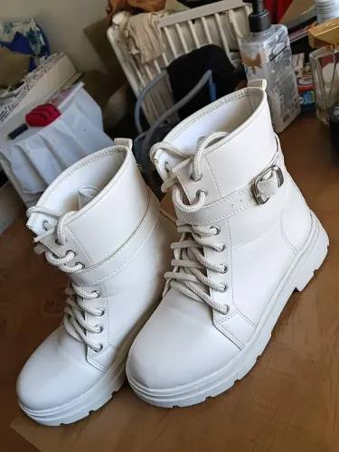 Coturno off White número 37 "USADO 2 VEZES"