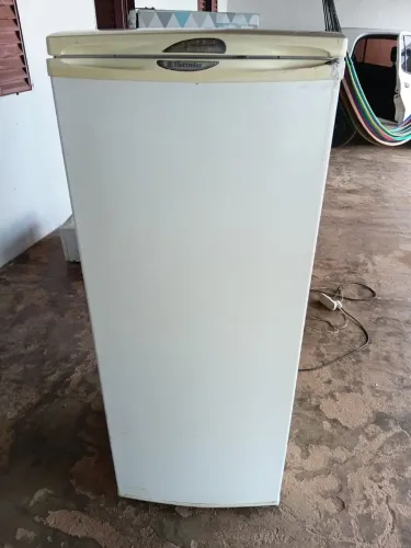 Vendo geladeira