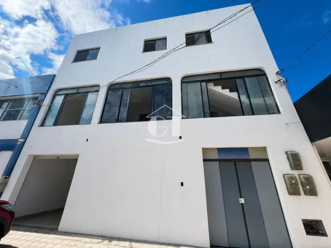 Prédio com 14 quartos à Venda, Farolândia - Aracaju