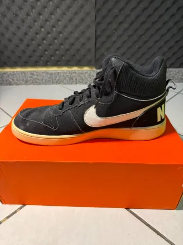 Nike Court Borough Mid Black Action Preto
