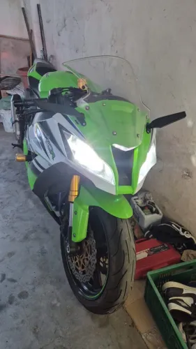 Kawasaki Ninja ZX-10 30 anos de aniversário